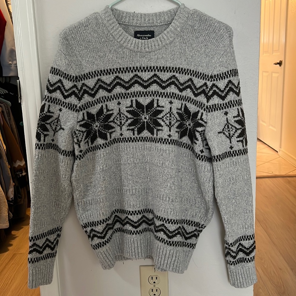 Abercrombie & Fitch Sweater